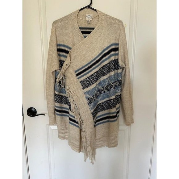 St John’s Cardigan - Picture 2 of 9